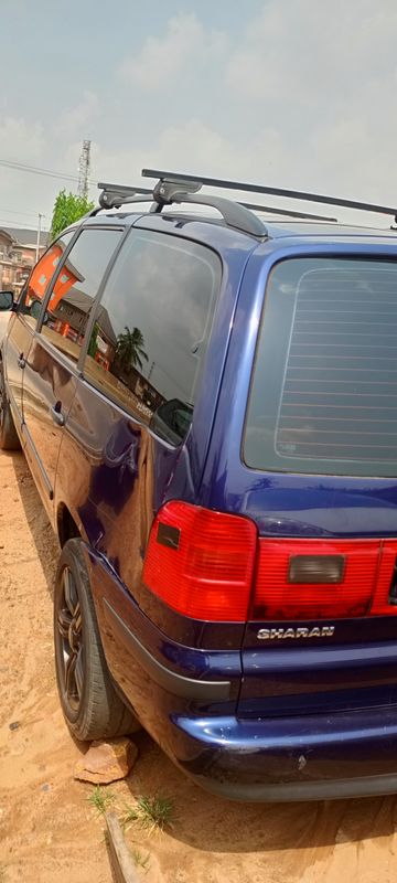 Thumbnail 10 of 2003 VOLKSWAGEN ID4